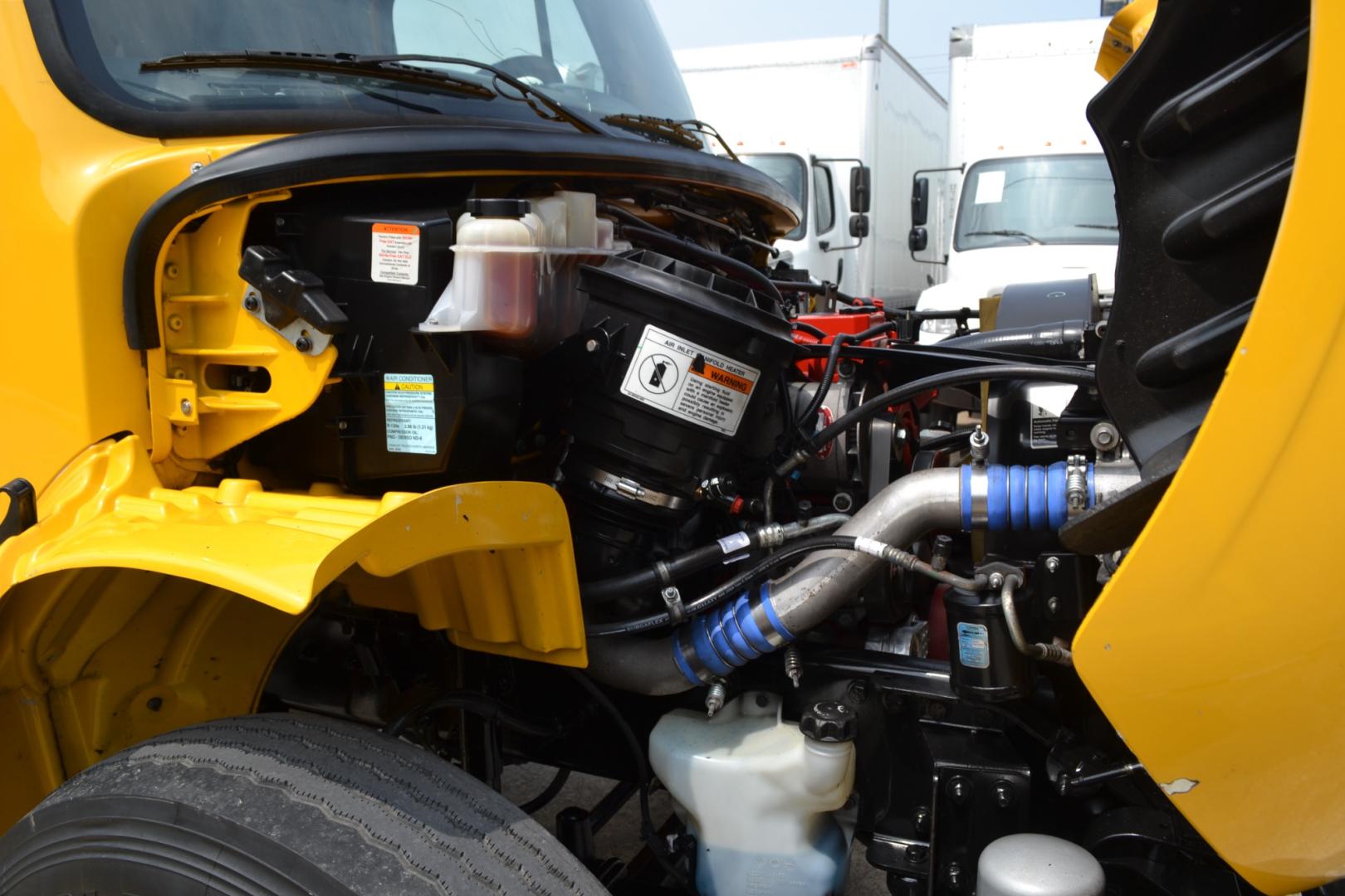 2017 YELLOW /BLACK FREIGHTLINER M2-106 with an CUMMINS ISB 6.7L 220HP engine, ALLISON 2200RDS AUTOMATIC transmission, located at 9172 North Fwy, Houston, TX, 77037, (713) 910-6868, 29.887470, -95.411903 - Photo#13